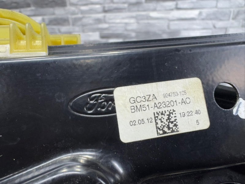 Стеклоподъемник передний, 2000 рублей, Москва