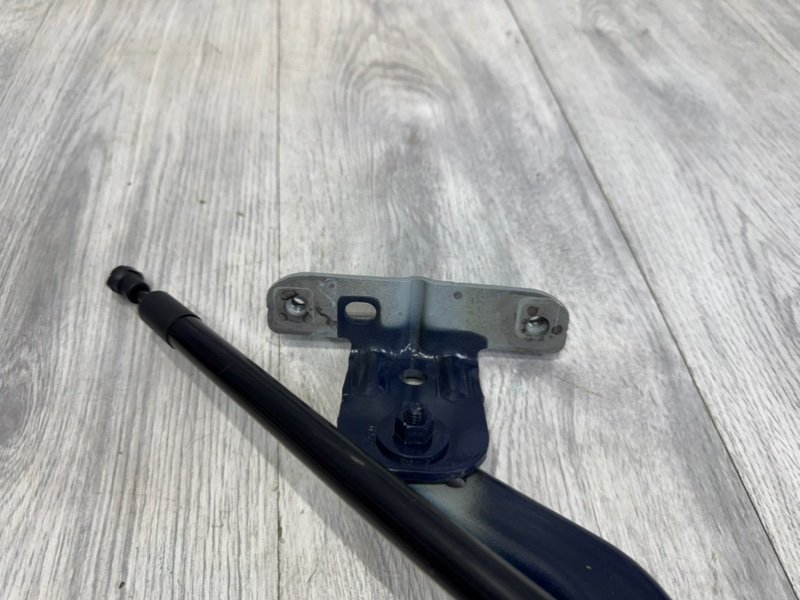 Петля крышки багажника, 1500 рублей, Москва