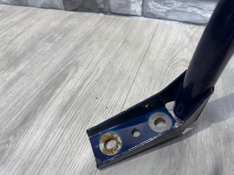 Петля крышки багажника, 1400 рублей, Москва