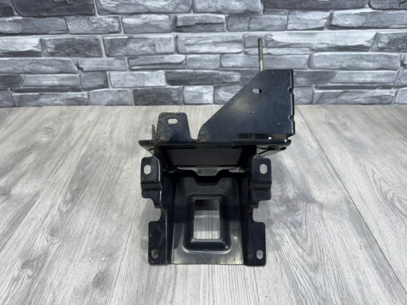 Площадка под АКБ, 2000 рублей, Москва