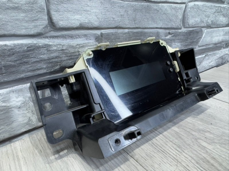 Дисплей информационный, 1000 рублей, Москва