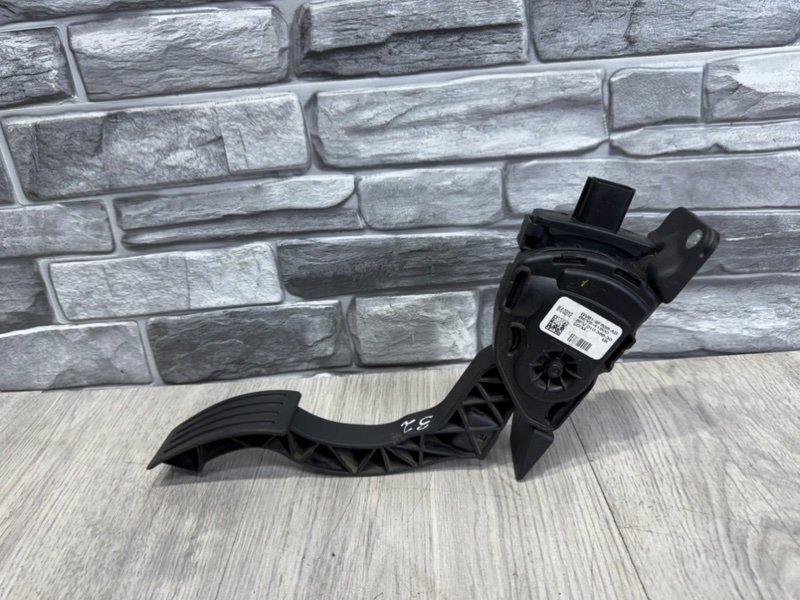 Педаль газа, 800 рублей, Москва