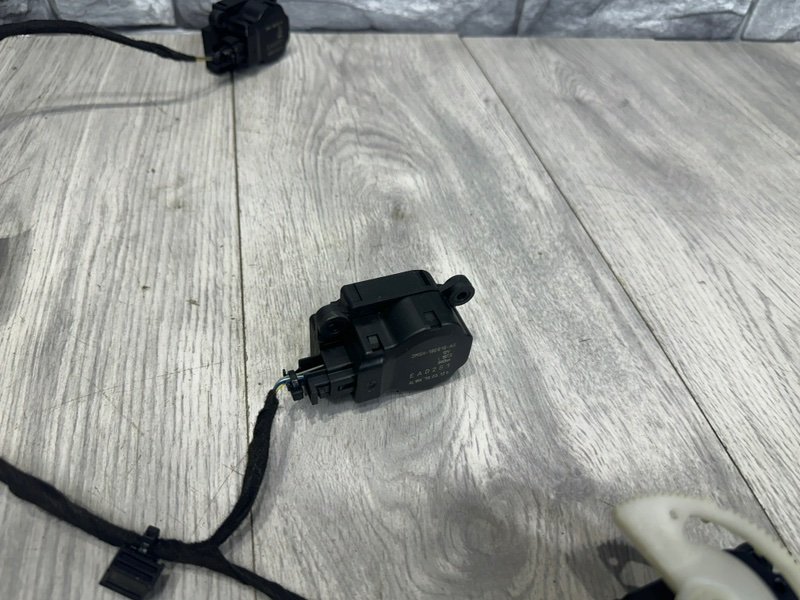 Моторчик заслонки отопителя, 2000 рублей, Москва