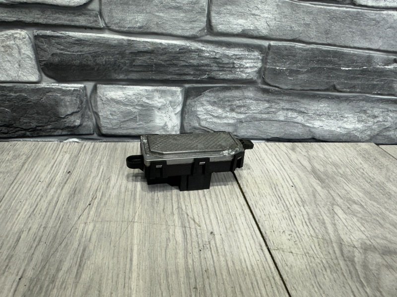 Резистор отопителя, 1000 рублей, Москва