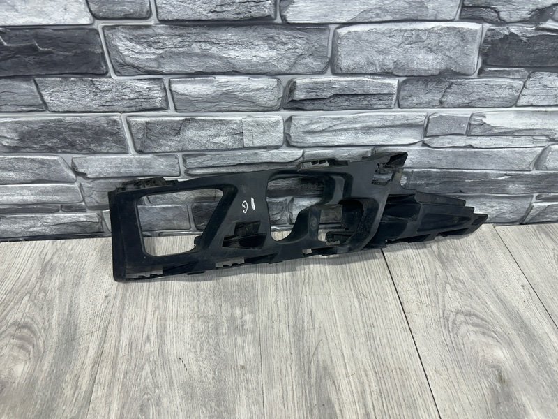 Направляющая переднего бампера, 500 рублей, Москва