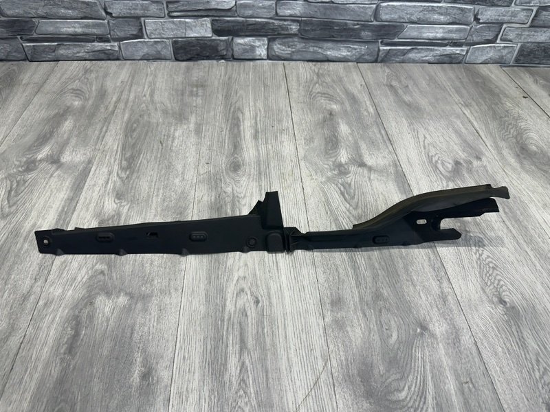 Накладка крыла, 1000 рублей, Москва