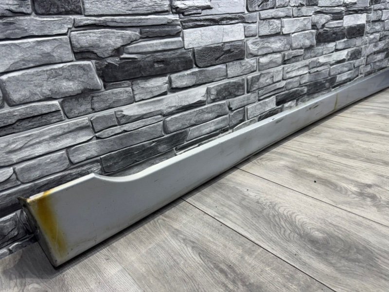 Накладка порога, 2000 рублей, Москва