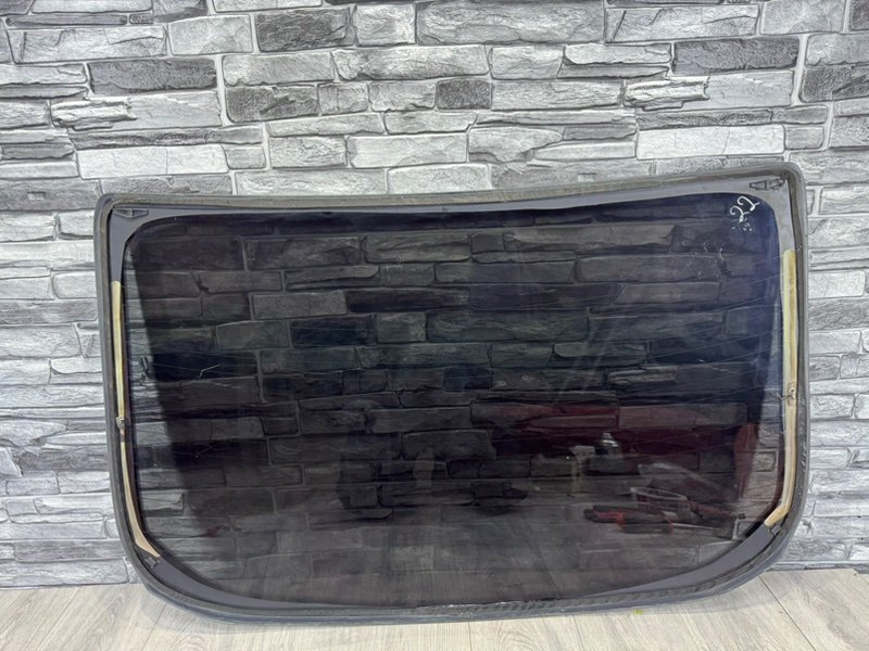 Стекло заднее, 2600 рублей, Москва