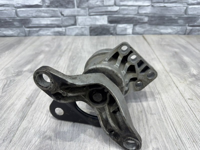 Опора двигателя, 3000 рублей, Москва