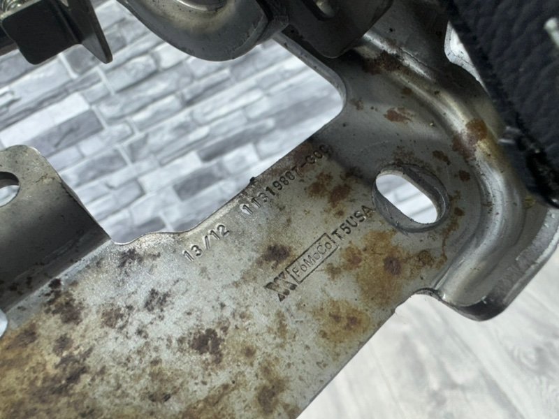 Рычаг стояночного тормоза, 1000 рублей, Москва