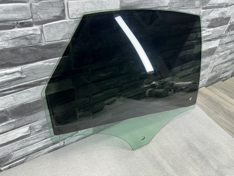 Стекло двери задней правой, 1500 рублей, Москва