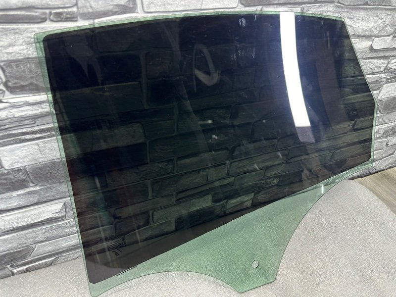 Стекло двери задней правой, 1500 рублей, Москва