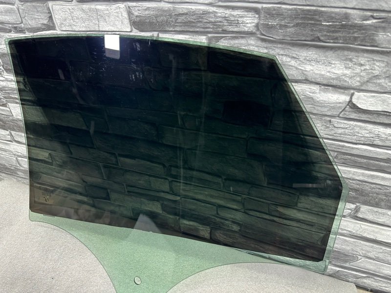 Стекло двери задней правой, 1500 рублей, Москва