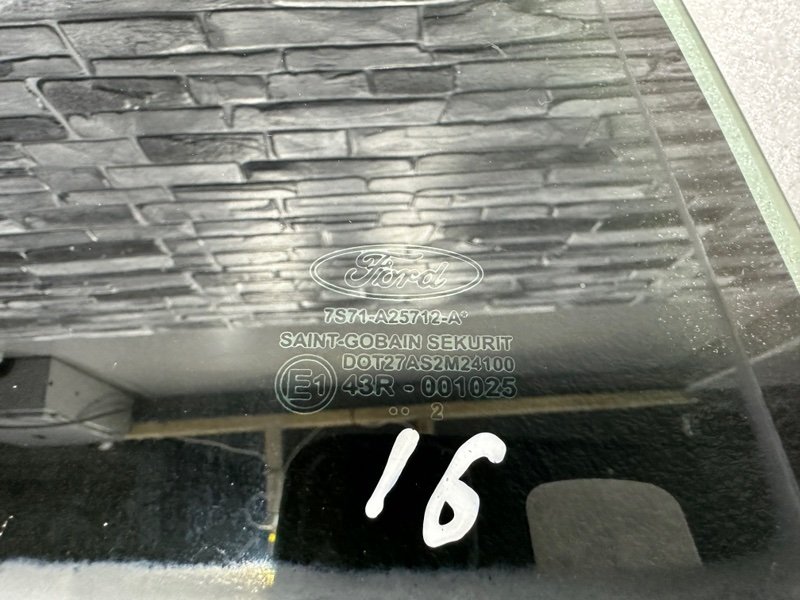 Стекло двери задней правой, 1500 рублей, Москва