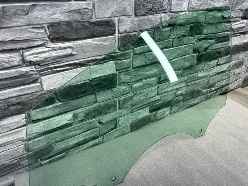 Стекло двери передней левой, 1500 рублей, Москва