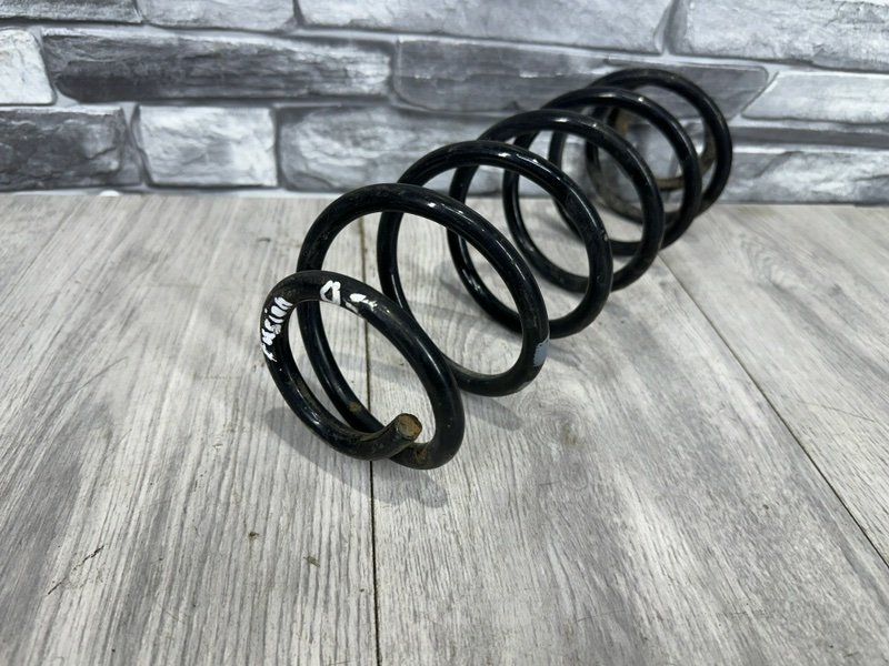 Пружина задняя, 1500 рублей, Москва