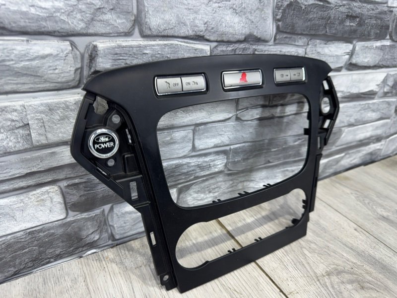 Рамка магнитолы, 3000 рублей, Москва