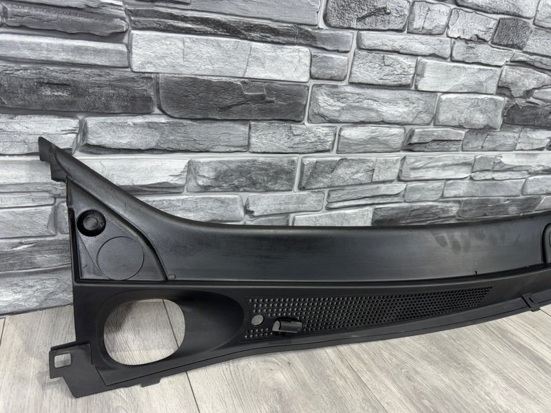 Планка под лобовое стекло, 1000 рублей, Москва