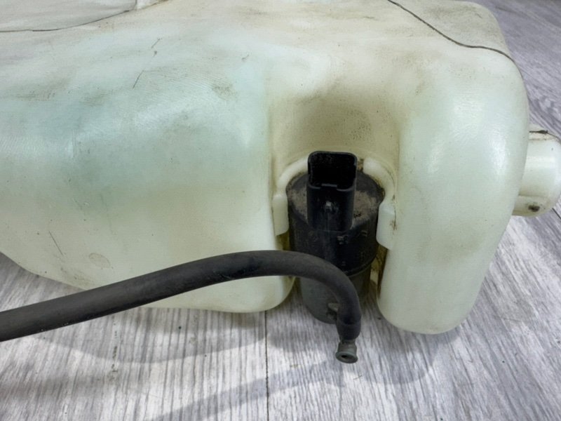 Бачок омывателя лобового стекла, 1000 рублей, Москва