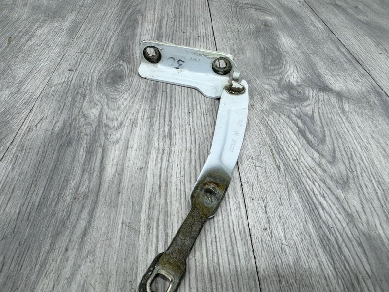 Петля капота, 1000 рублей, Москва