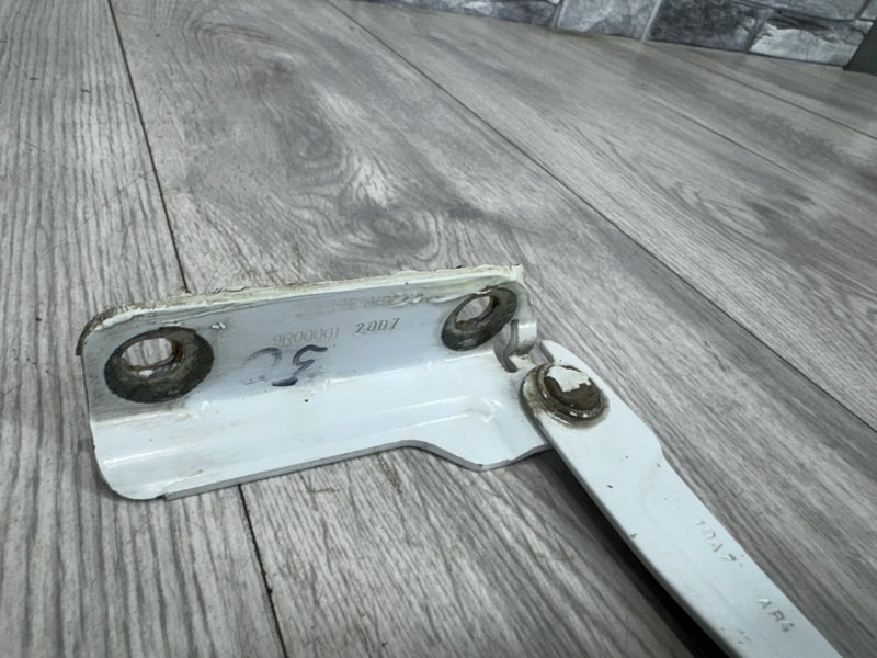 Петля капота, 1000 рублей, Москва