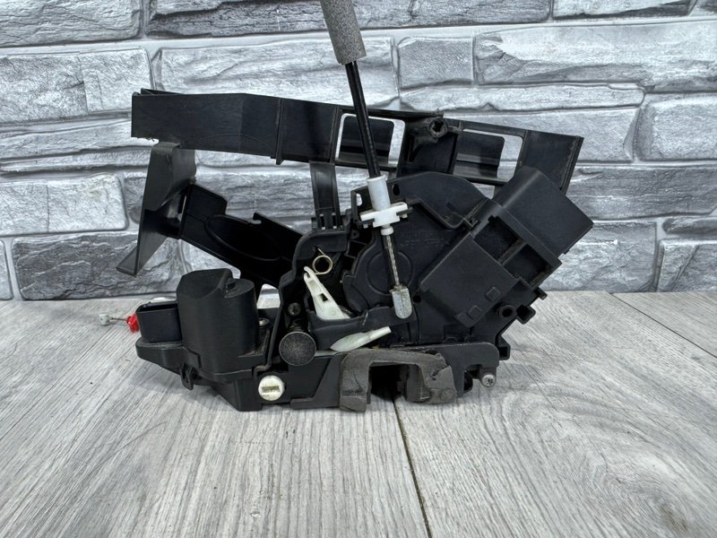 Замок двери задней левой, 4000 рублей, Москва