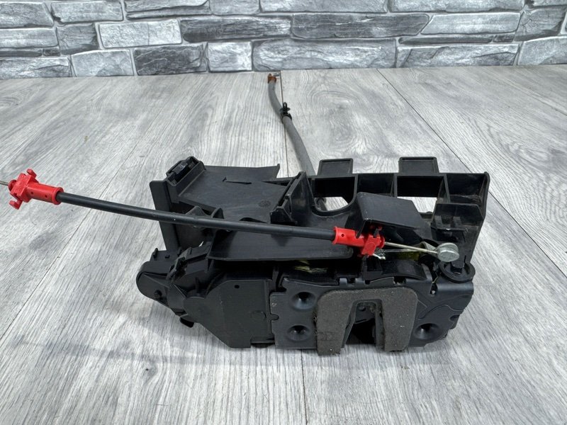 Замок двери задней правой, 4000 рублей, Москва