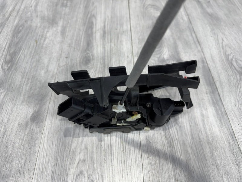 Замок двери задней правой, 4000 рублей, Москва