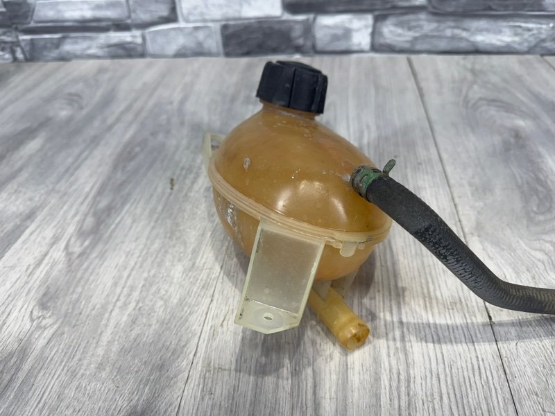 Бачок расширительный, 1000 рублей, Москва