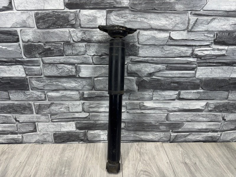 Амортизатор задний, 2000 рублей, Москва