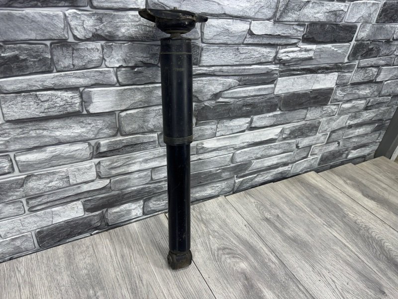 Амортизатор задний, 2000 рублей, Москва