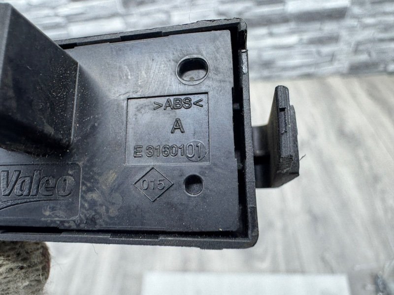 Кнопка аварийной сигнализации, 500 рублей, Москва