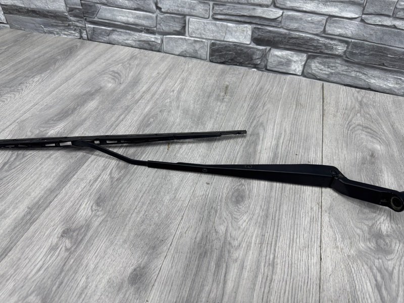 Поводок стеклоочистителя передний, 500 рублей, Москва