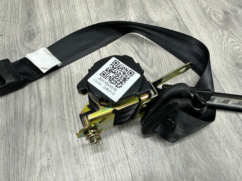 Ремень безопасности, 500 рублей, Москва