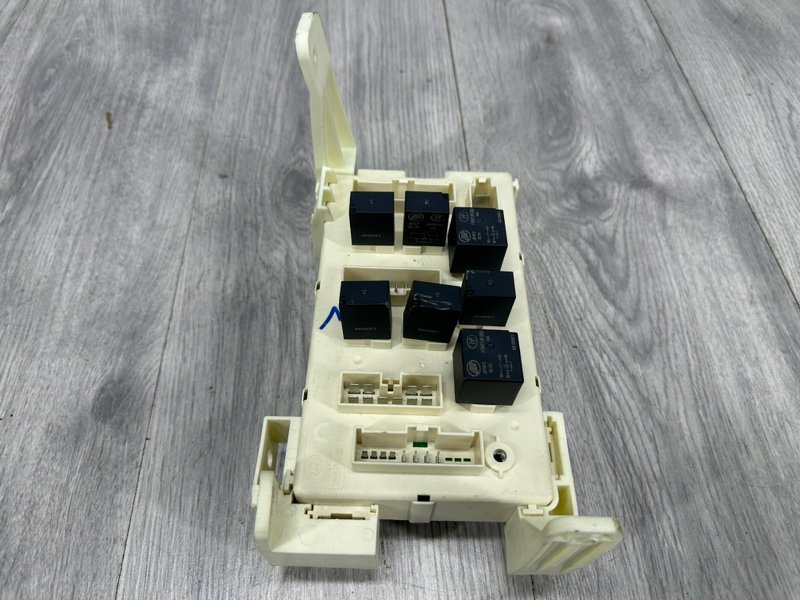 Блок предохранителей салонный, 500 рублей, Москва