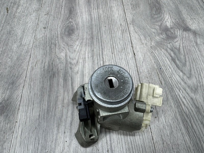 Замок зажигания, 2500 рублей, Москва