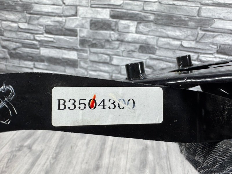 Педаль тормоза, 1000 рублей, Москва