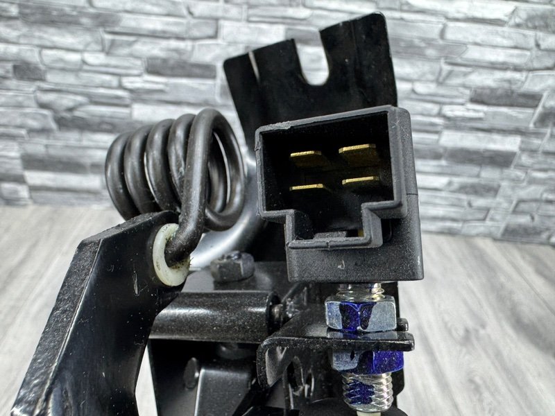 Педаль сцепления, 1000 рублей, Москва