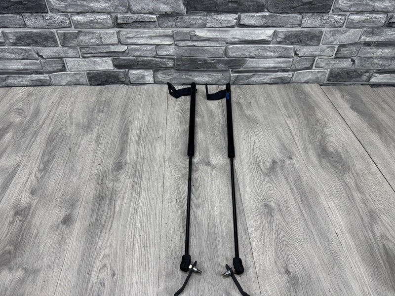 Амортизатор капота, 2000 рублей, Москва