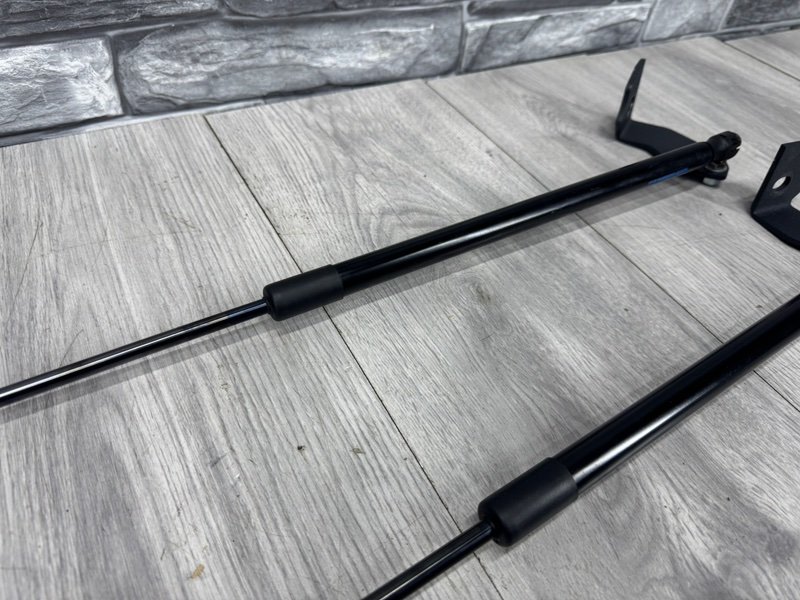 Амортизатор капота, 2000 рублей, Москва