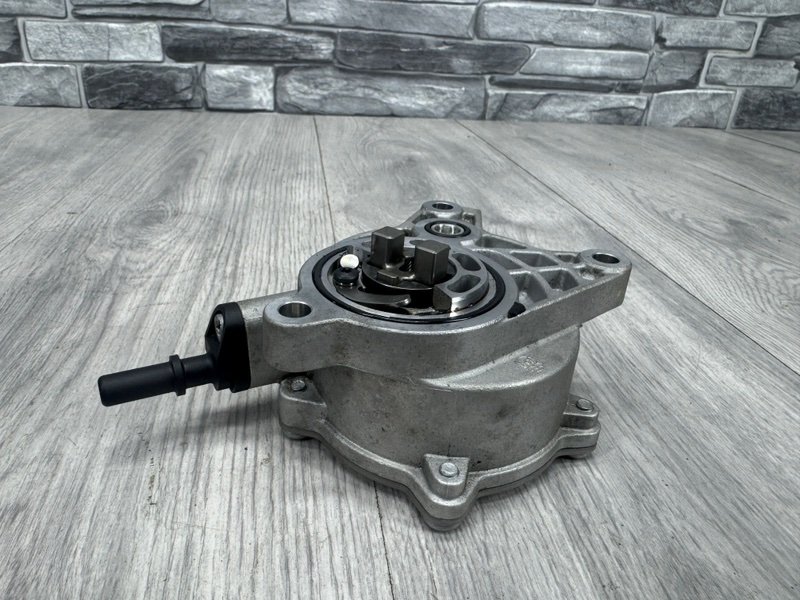 Насос вакуумный, 14000 рублей, Москва