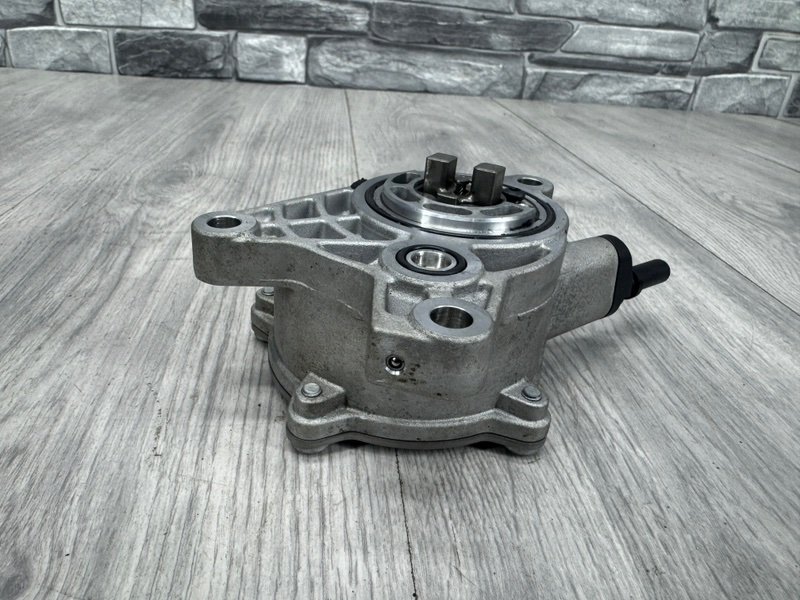 Насос вакуумный, 14000 рублей, Москва