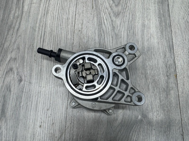 Насос вакуумный, 14000 рублей, Москва