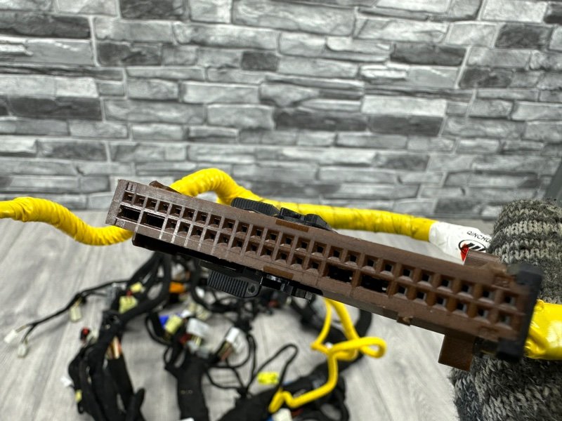 Проводка подторпедная, 2000 рублей, Москва