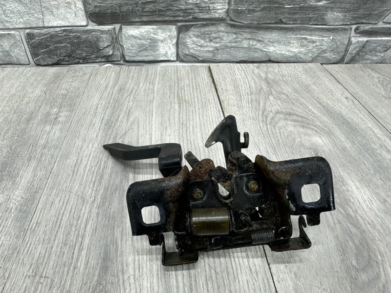 Замок капота, 1500 рублей, Москва