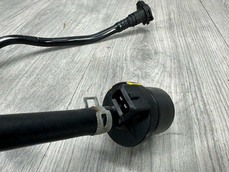 Клапан вентиляции топливного бака, 2500 рублей, Москва