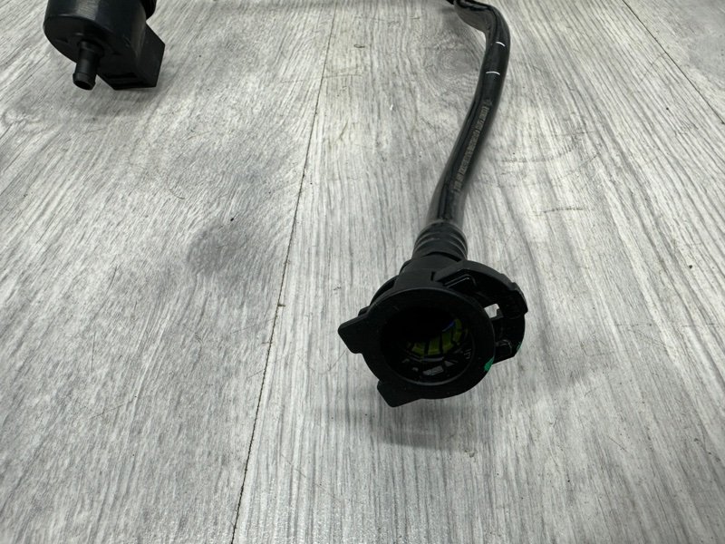 Клапан вентиляции топливного бака, 2500 рублей, Москва