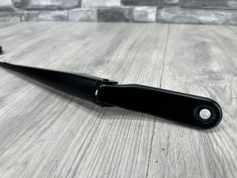 Поводок стеклоочистителя передний, 3500 рублей, Москва