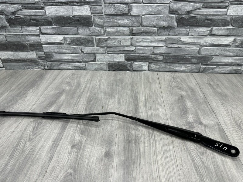 Поводок стеклоочистителя передний, 3500 рублей, Москва