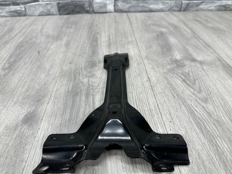 Кронштейн замка капота, 1500 рублей, Москва